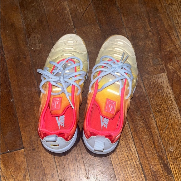 Nike Kids Dress Shoes in Yellow and Pink